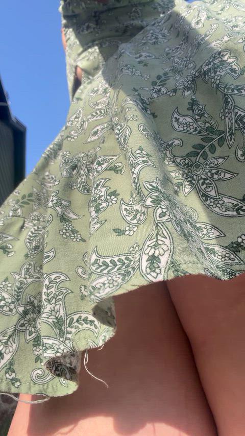 PAWG Windy day a short flowy dress and no