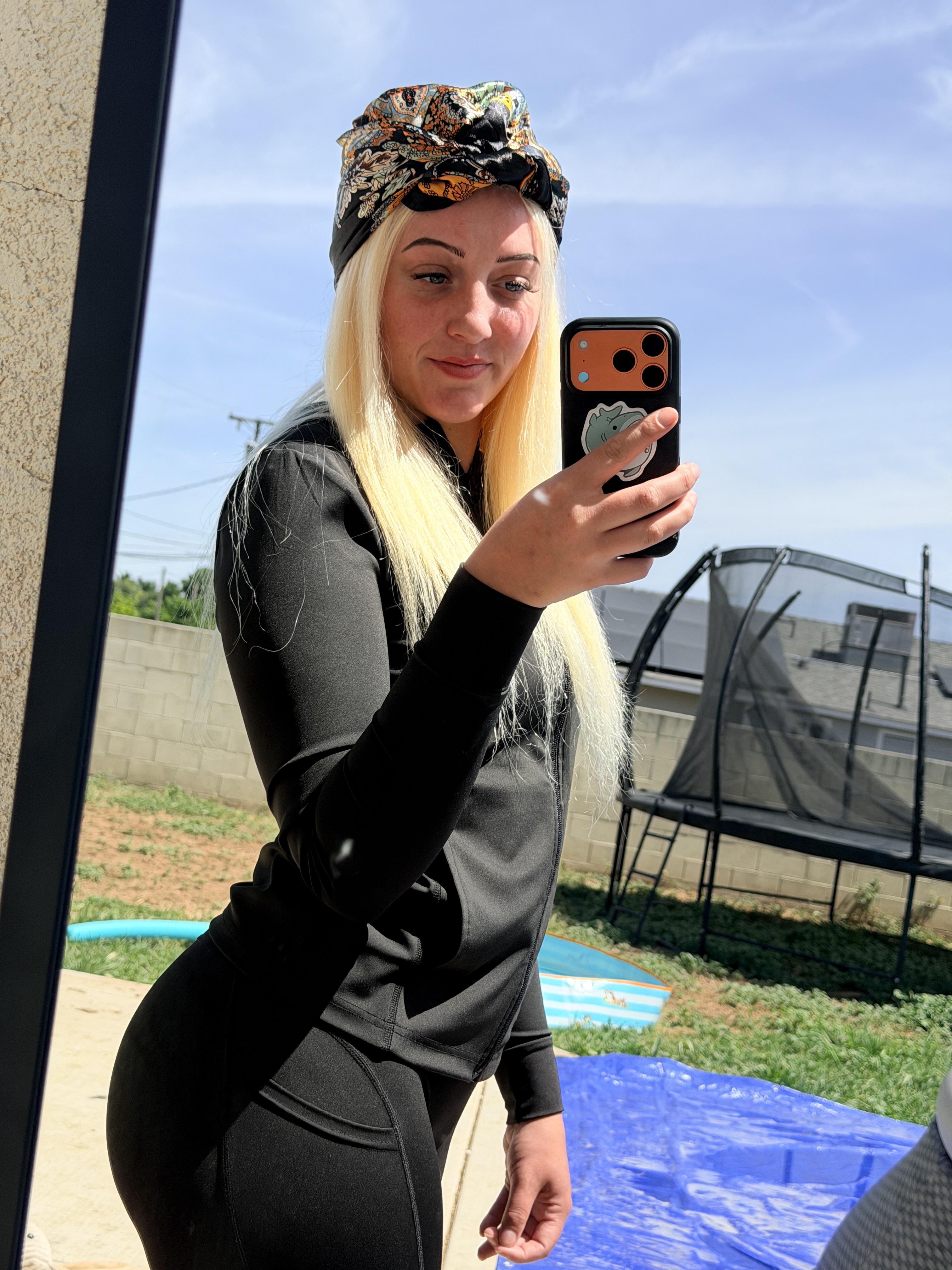PAWG can you tell from this angle Common Let1174