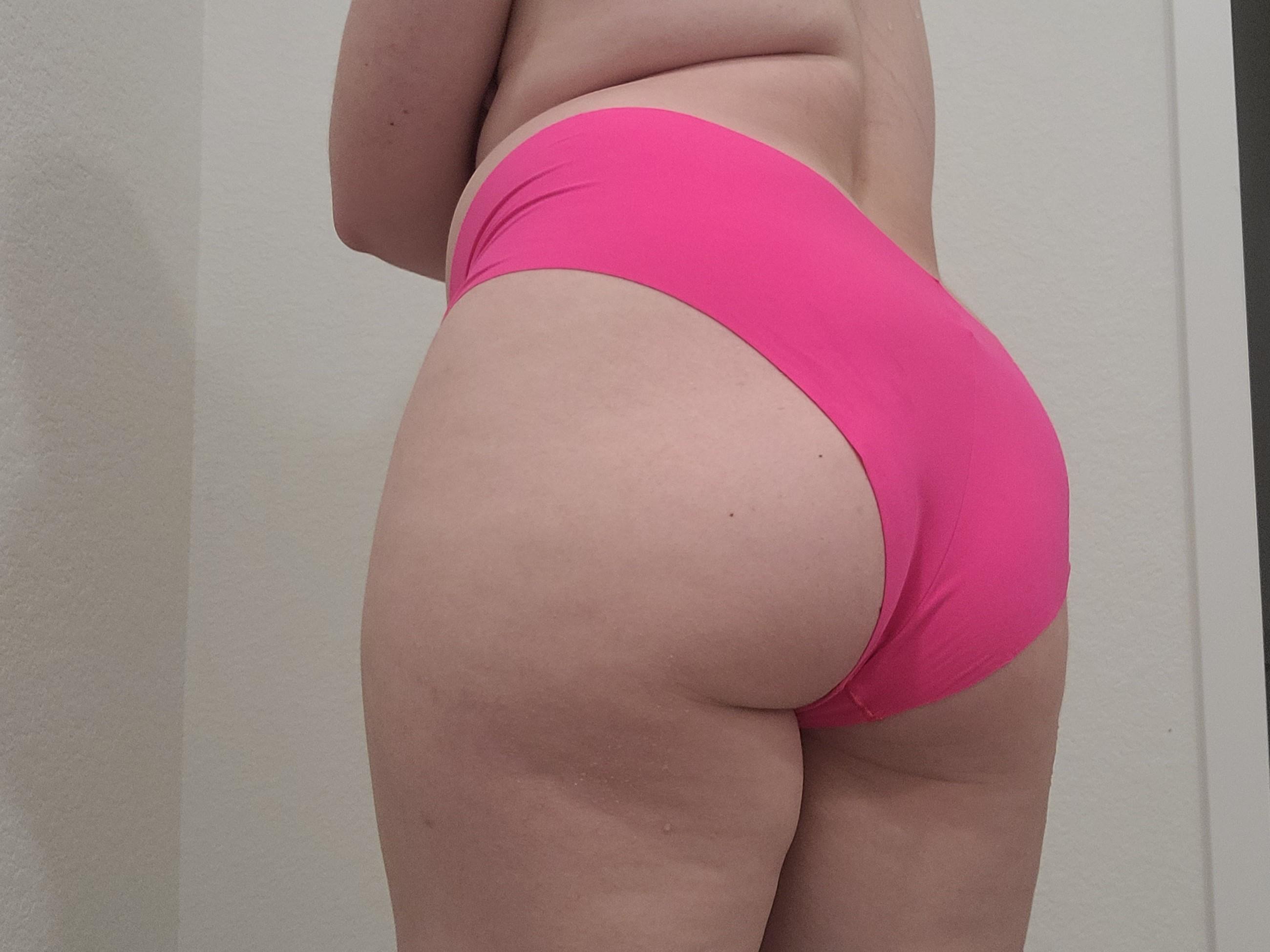 Thicker This barbie has a fat ass