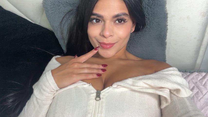 1781351705 928 Here to make your day brighter with my natural curves