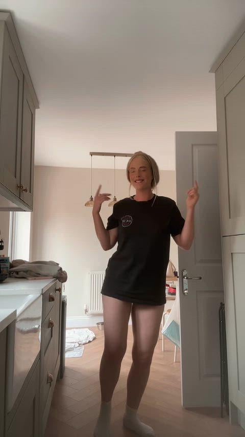 PAWG Just goofing around in my kitchen AprilCutieBooty